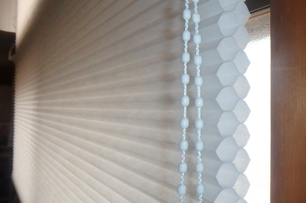 ハニカムサーモスクリーン。